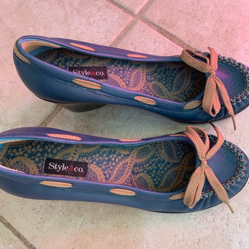 Style and Co blue heels “Becky”